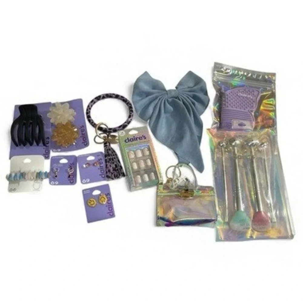 Claire's Stylish Hair Accessories‎ & Jewelry Bundle
